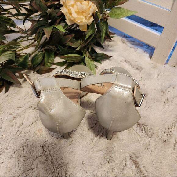 BETSY JOHNSON SILVER JEWELED HEEL SIZE 11  - 1207 - Picture 4 of 8